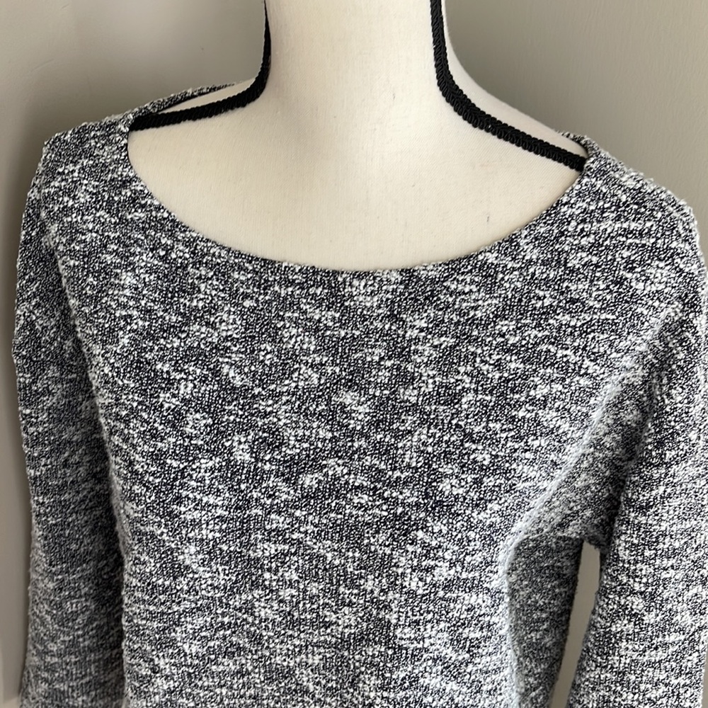 Banana Republic Dark  Navy  Boucle Cropped Knit Top Size M